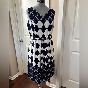 Talbots Sleeveless Scalloped Clover Print Dress, Blue & White, Size 8